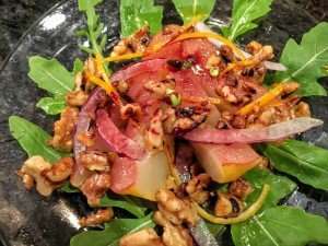 Pear Salad with walnuts and port wine sauce